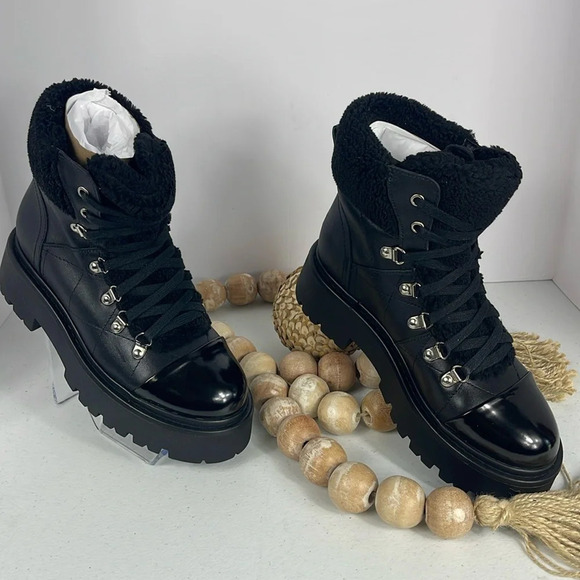 Steve Madden Women's Reyen Combat Boots Black Leather Sz 8.5 NWOB - Picture 2 of 10